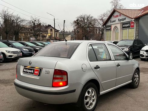 Skoda Fabia 2004 серый - фото 6