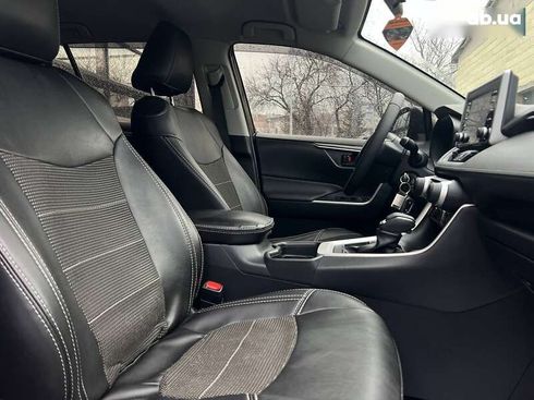 Toyota RAV4 2019 - фото 21