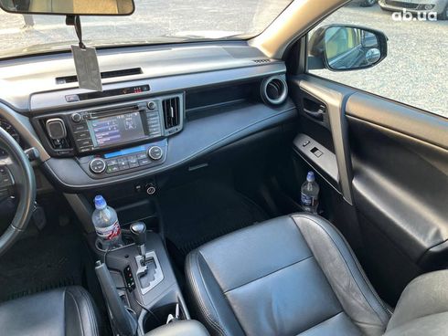 Toyota RAV4 2016 черный - фото 31