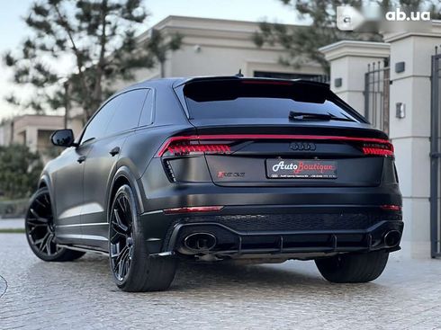 Audi RS Q8 2021 - фото 17