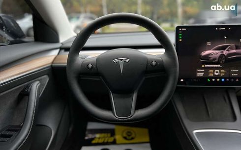 Tesla Model 3 2022 - фото 14
