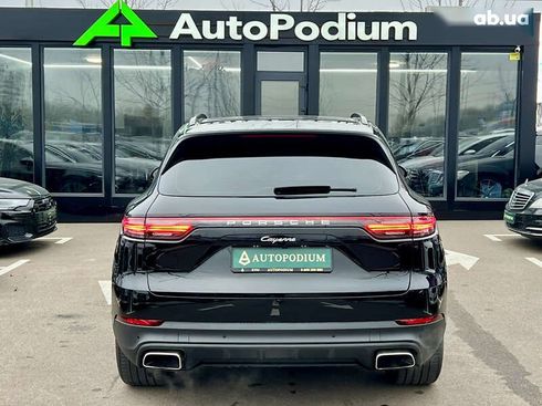 Porsche Cayenne 2018 - фото 17