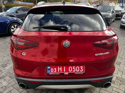 Alfa Romeo Stelvio 2018 - фото 5