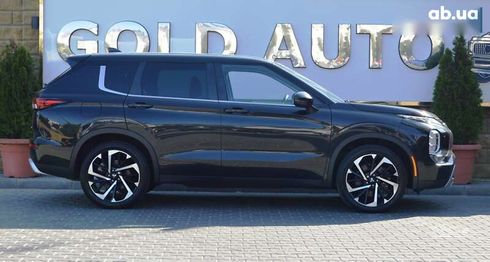 Mitsubishi Outlander 2021 - фото 15