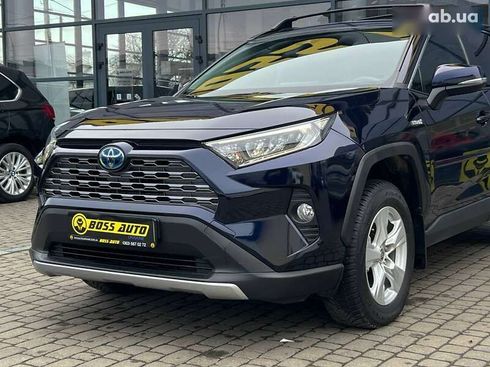 Toyota RAV4 2021 - фото 28