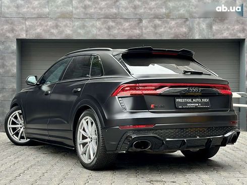 Audi RS Q8 2020 - фото 25