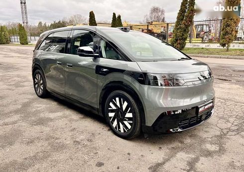 Zeekr Mix 2024 - фото 9