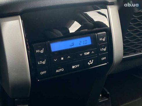 Toyota Land Cruiser Prado 2020 - фото 26