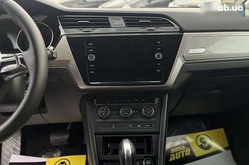 Volkswagen Touran 2019 - фото 25
