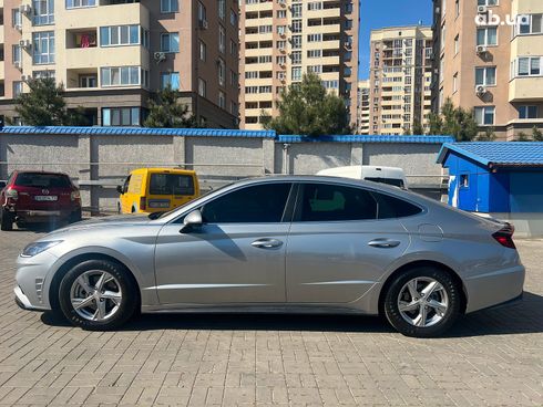 Hyundai Sonata 2020 серый - фото 13