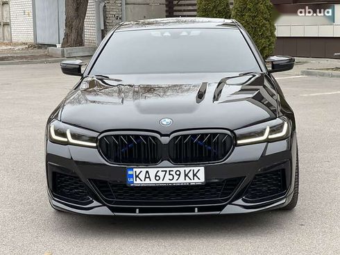 BMW 5 серия 2019 - фото 16