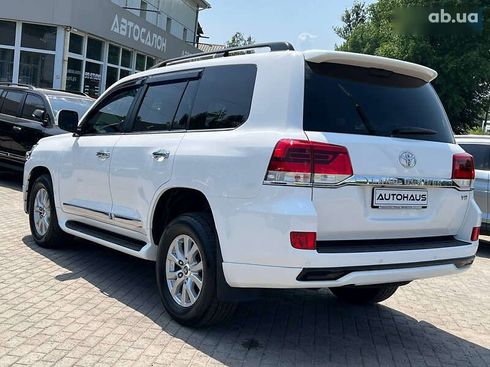 Toyota Land Cruiser 2018 - фото 8