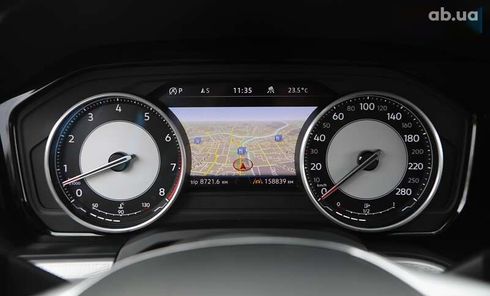 Volkswagen Touareg 2019 - фото 17