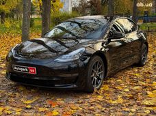 Продаж вживаних Tesla Model 3 - купити на Автобазарі