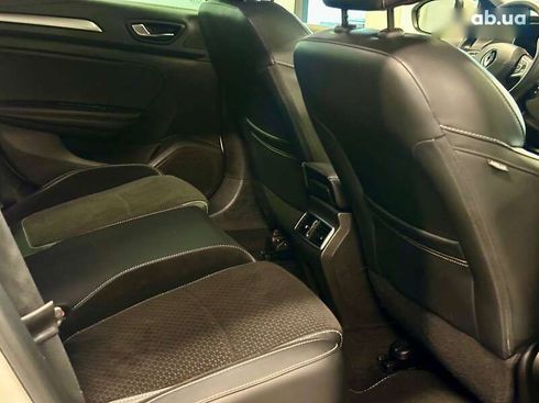 Renault Megane 2018 - фото 19