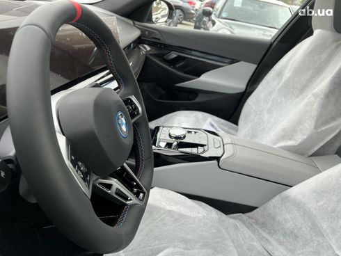 BMW i5 2024 - фото 24