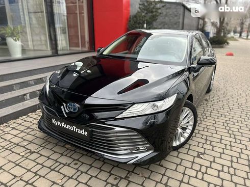 Toyota Camry 2020 - фото 5