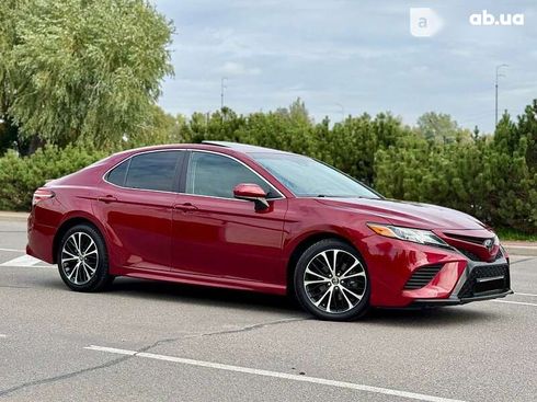 Toyota Camry 2018 - фото 10