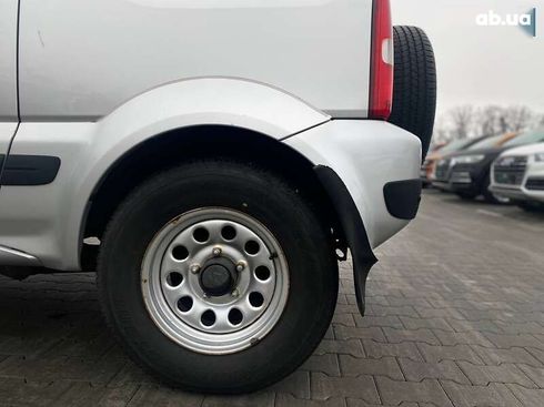 Suzuki Jimny 2011 - фото 12