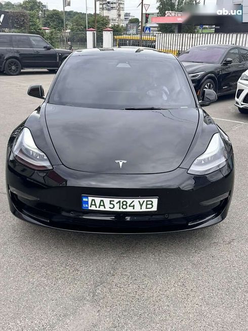 Tesla Model 3 2021 - фото 11