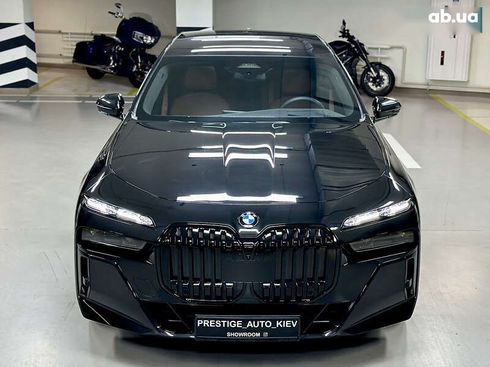 BMW 7 серия 2023 - фото 8