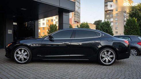 Maserati Quattroporte 2017 - фото 25