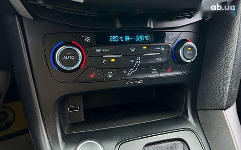 Ford Focus 2018 - фото 21