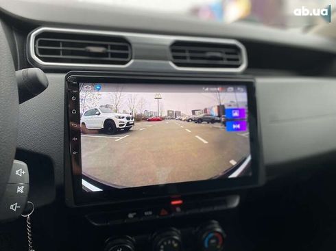 Renault Duster 2018 - фото 24