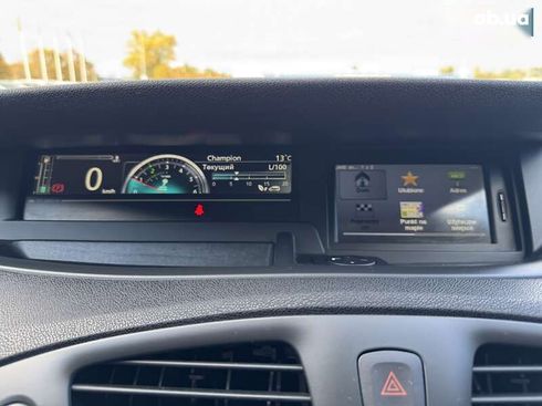 Renault Scenic 2013 - фото 19