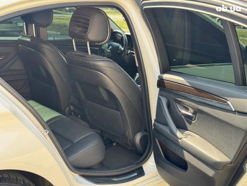 BMW 5 серия 2015 белый - фото 13