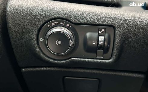 Opel Astra 2011 - фото 15