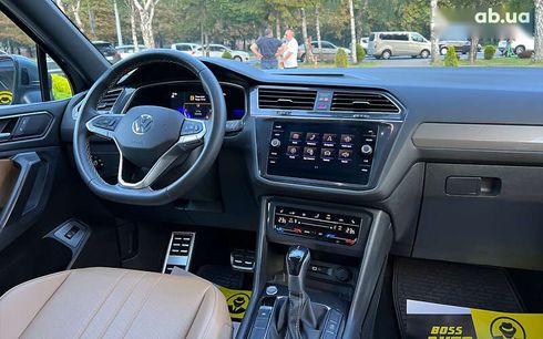 Volkswagen Tiguan 2022 - фото 17