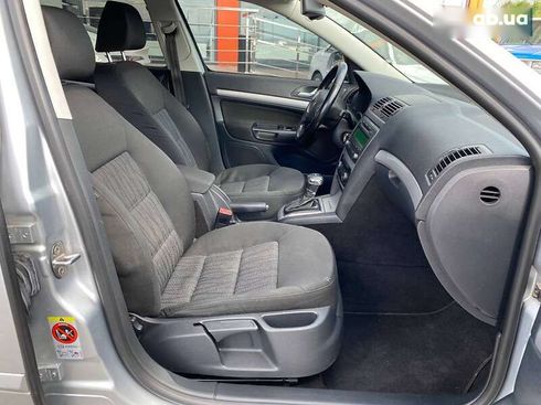 Skoda Octavia 2010 - фото 25