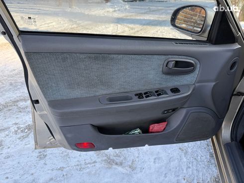 Kia Magentis 2005 бежевый - фото 10