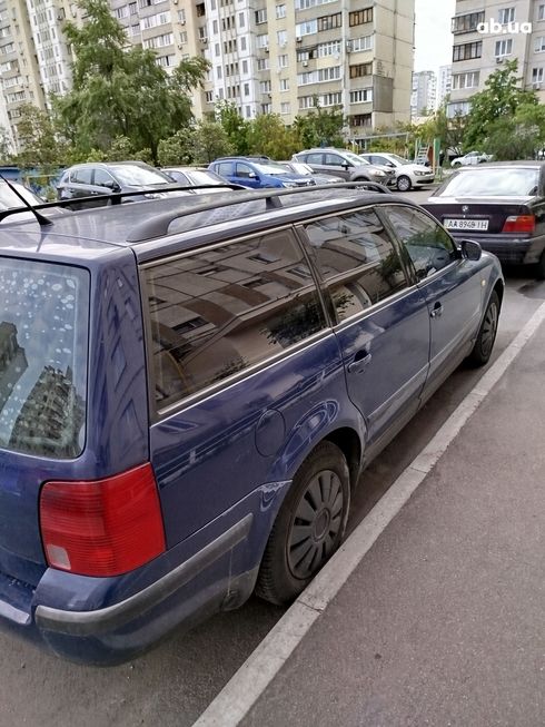 Volkswagen Passat 1998 синий - фото 9