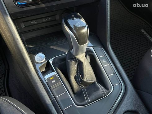 Volkswagen Tiguan 2021 черный - фото 37