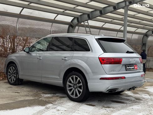 Audi Q7 2018 серый - фото 10