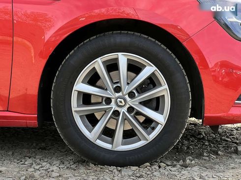 Renault Megane 2017 - фото 23