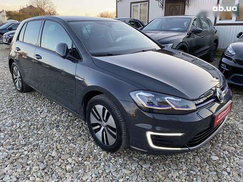 Volkswagen e-Golf 2019 - фото 19