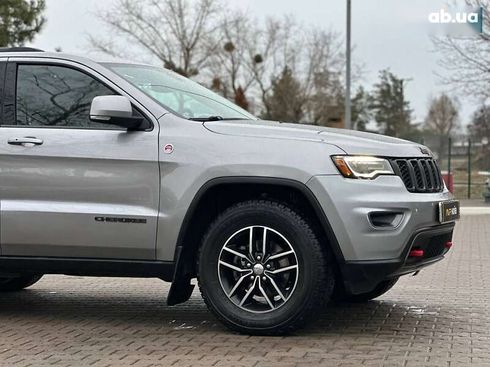 Jeep Grand Cherokee 2017 - фото 15