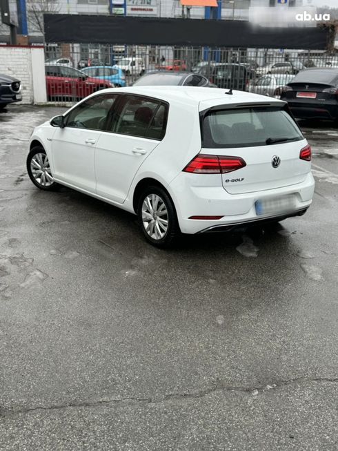 Volkswagen e-Golf 2018 белый - фото 8