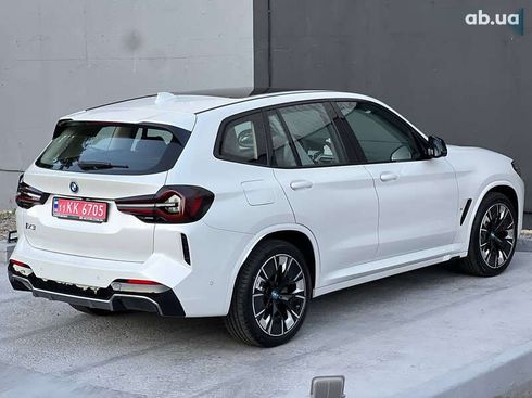 BMW iX3 2025 - фото 4