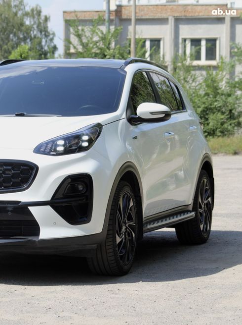 Kia Sportage 2021 белый - фото 9