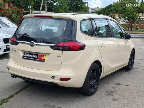 Opel Zafira 2015 бежевый - фото 11