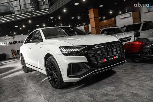 Audi Q8 2021 - фото 8