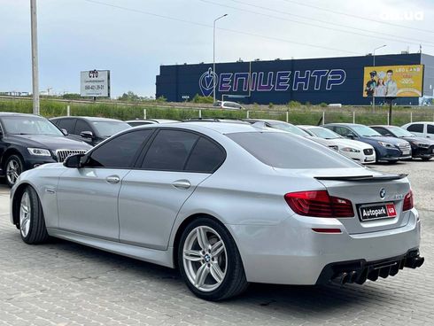 BMW 5 серия 2014 серый - фото 11