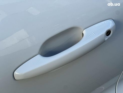 Ford Escape 2023 белый - фото 17