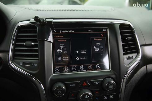 Jeep Grand Cherokee 2017 - фото 18