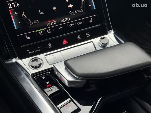 Audi E-Tron 2021 синий - фото 21