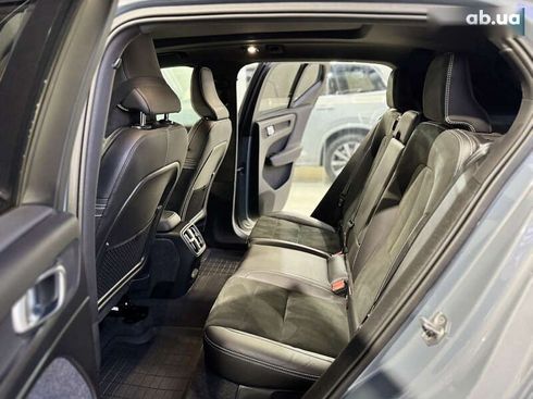 Volvo XC40 2021 - фото 22